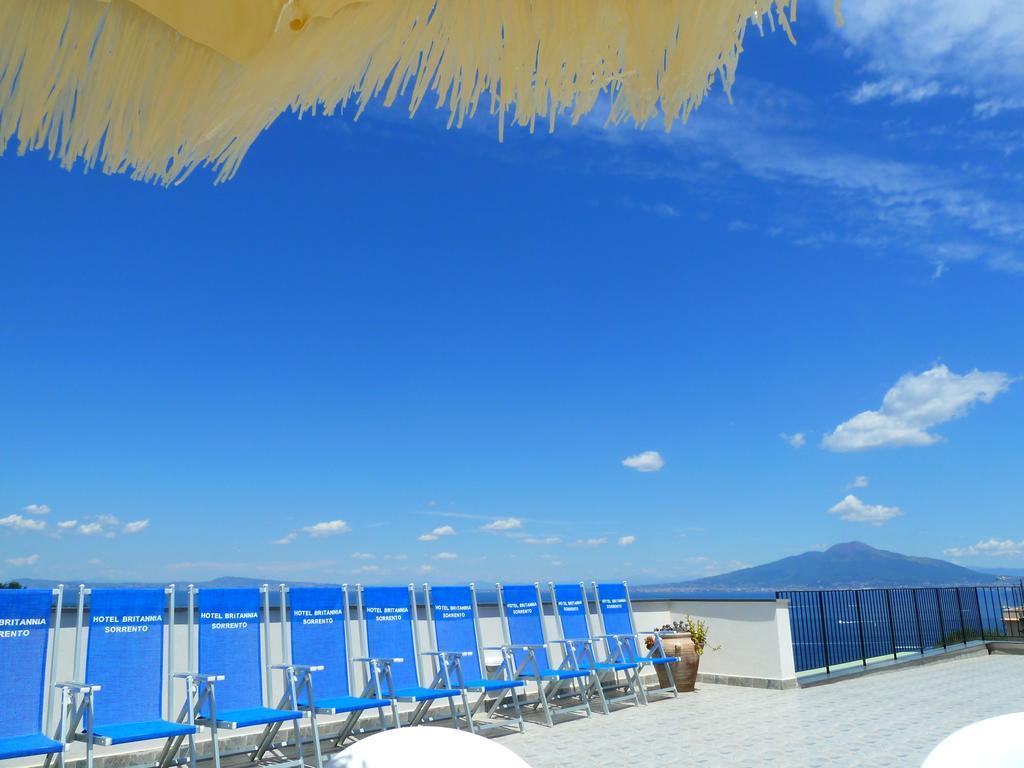 Hotel Britannia Сорренто Экстерьер фото